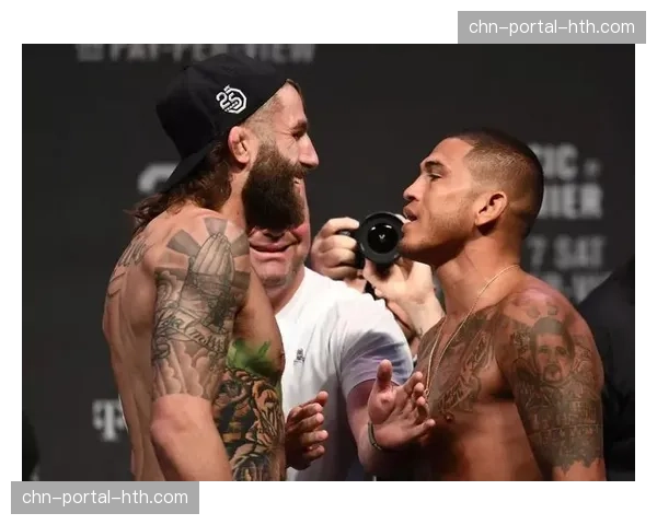 迈克尔·基耶萨首回合背后裸绞降服尼科·普莱斯，以四连胜战绩光荣退役